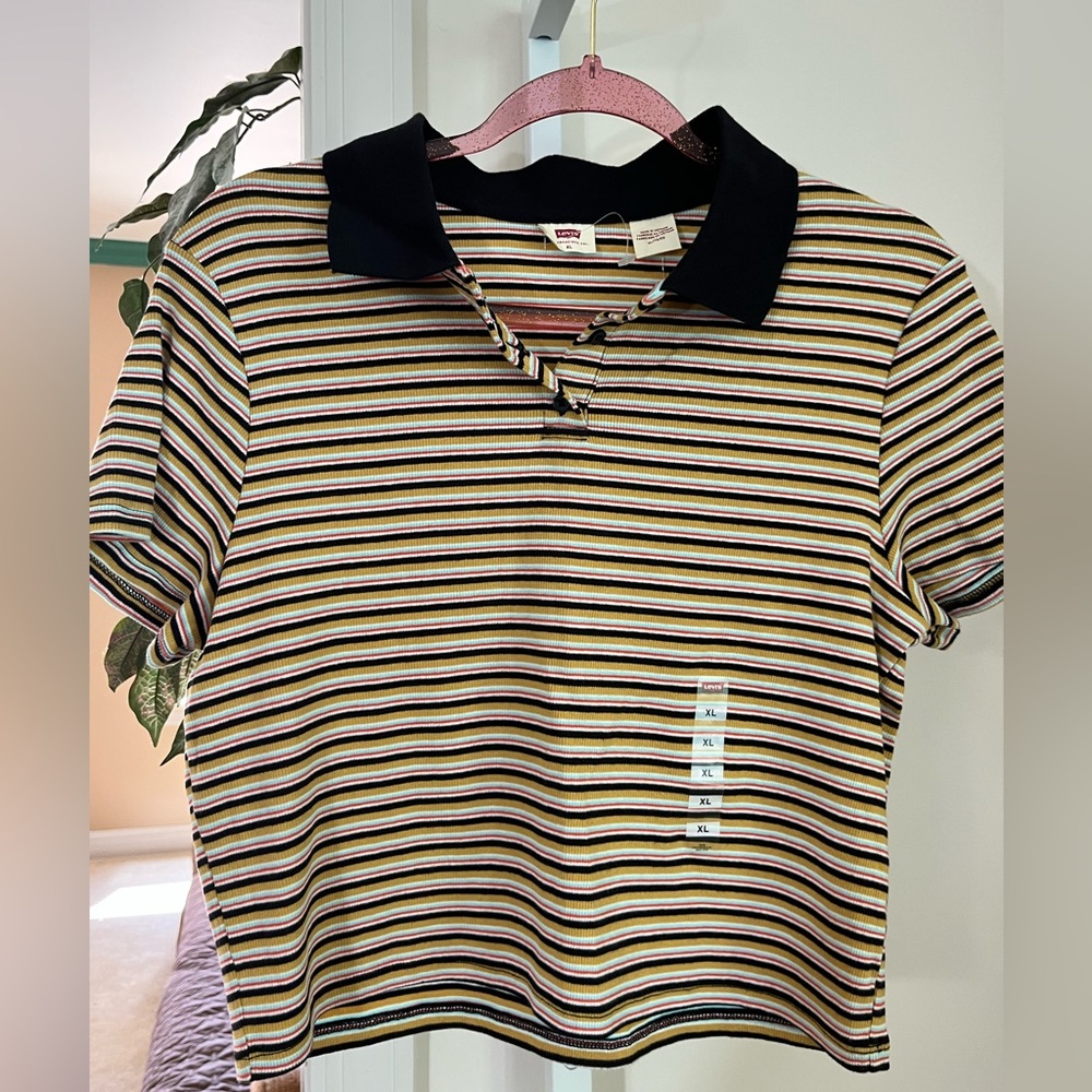 LEVIS STRIPED POLO TOP. NWT. SIZE XL